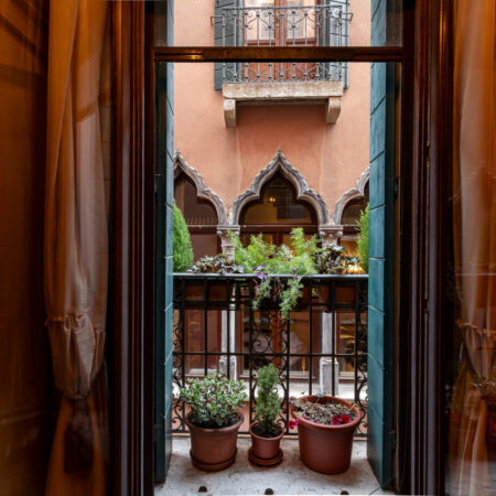 Venezia Ad.ze campo Sant'Angelo