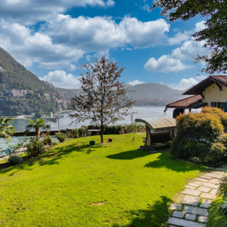 Villa vista lago- Como