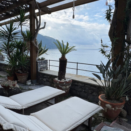 La casa sul mare: quando la Liguria incontra il lusso contemporaneo